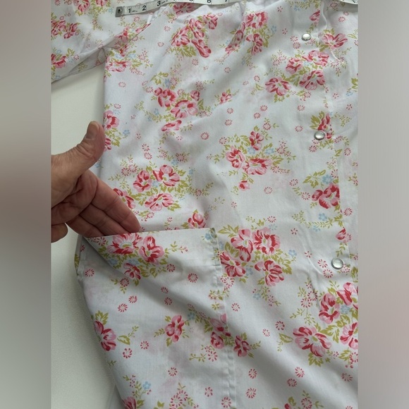 Belle Fleur VTG Floral Mother of Pearl Button Down Housecoat Robe Medium - Picture 6 of 9